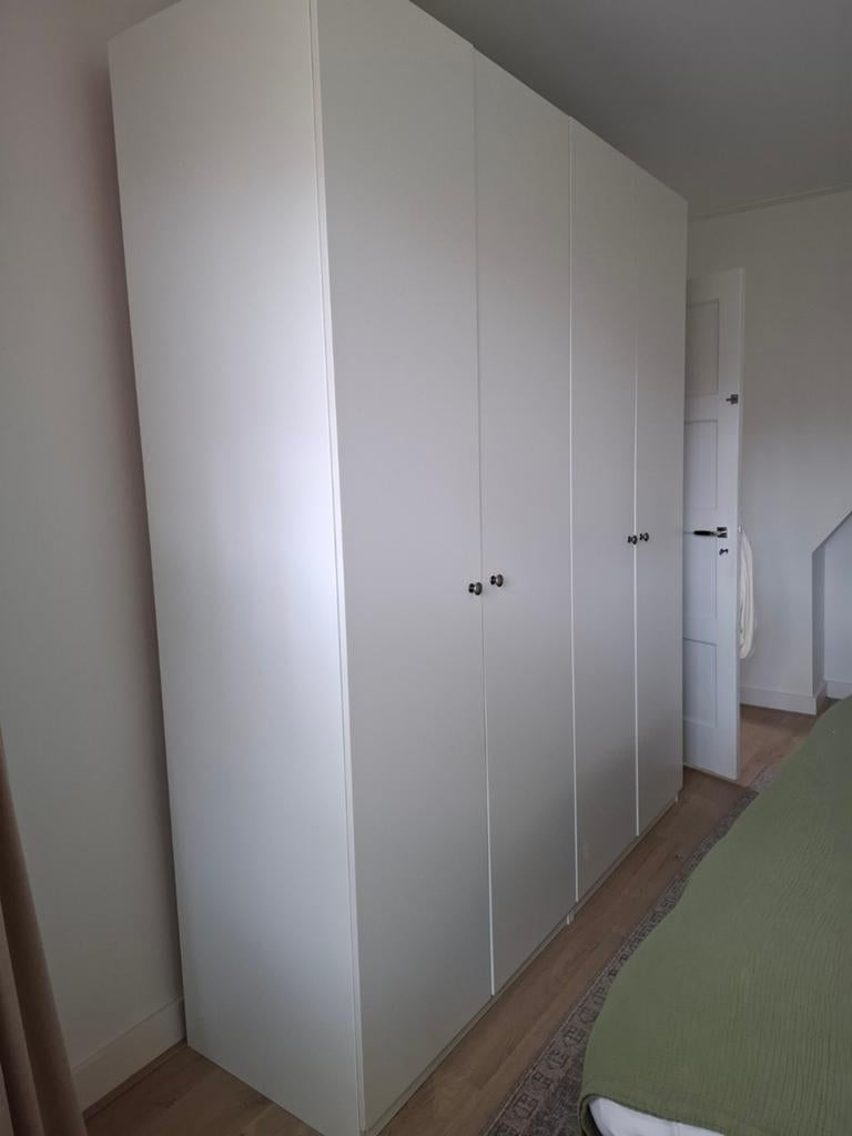 2 witte IKEA Pax kasten met deuren (excl. interieur), Huis en Inrichting, Kasten | Kledingkasten, Ophalen, Gebruikt, 100 tot 150 cm