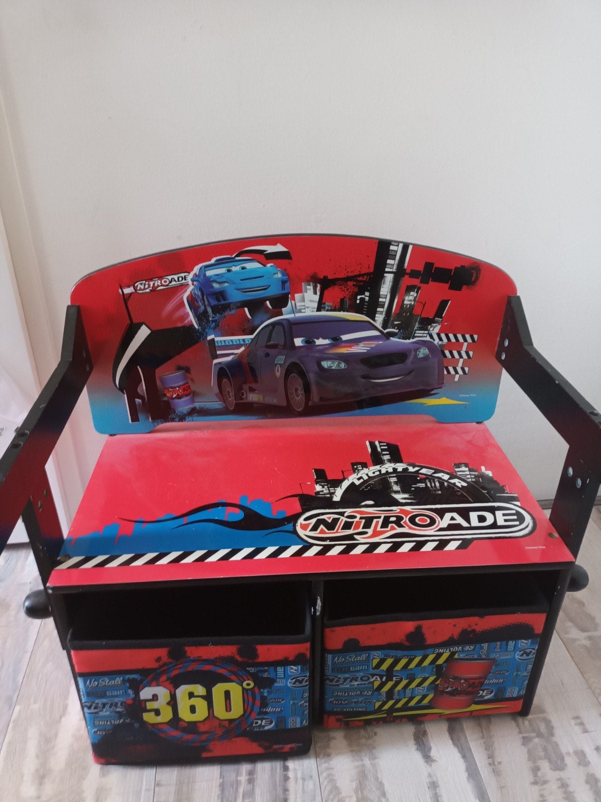 Kinderbankje met opbergruimte - Cars thema, Ophalen, Gebruikt, Stoel(en)