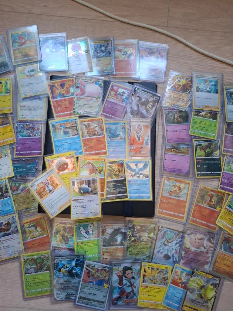 60 stuks diverse Pokemon kaarten, Ophalen of Verzenden