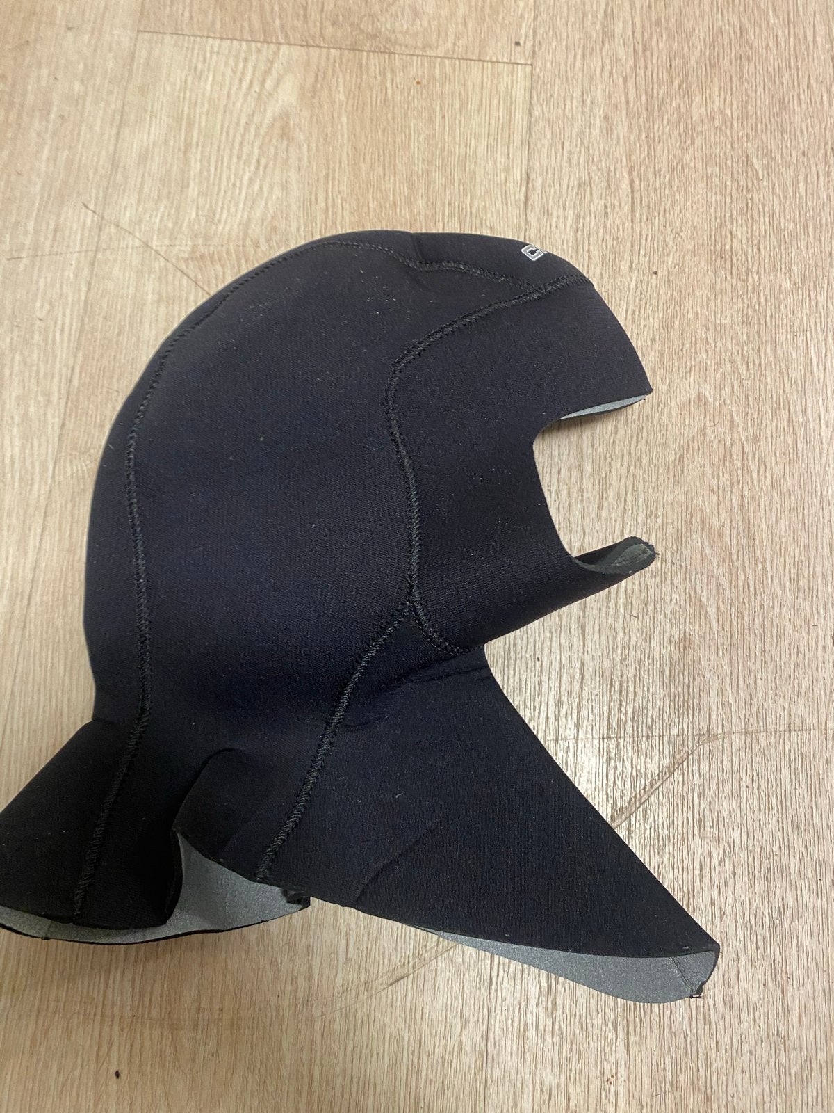 Neopreen duikkap / wetsuit cap camaro, Ophalen of Verzenden, Gebruikt, Dame of Heer, Overige typen