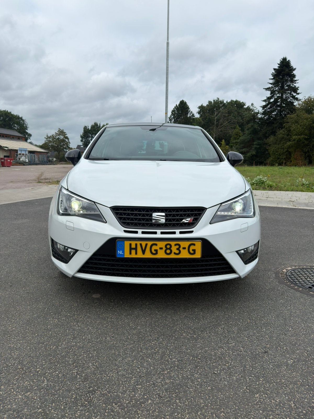 Seat Ibiza 1.8 Cupra TSI 3DRS 2016, Voorwielaandrijving, 1160 kg, USB, Zwart