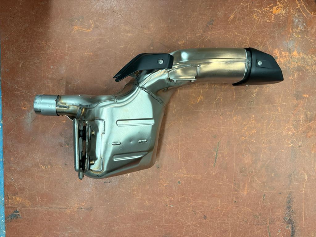 Nieuwe Originele uitlaat voor BMW F900 of F900XR, Ophalen of Verzenden, Nieuw