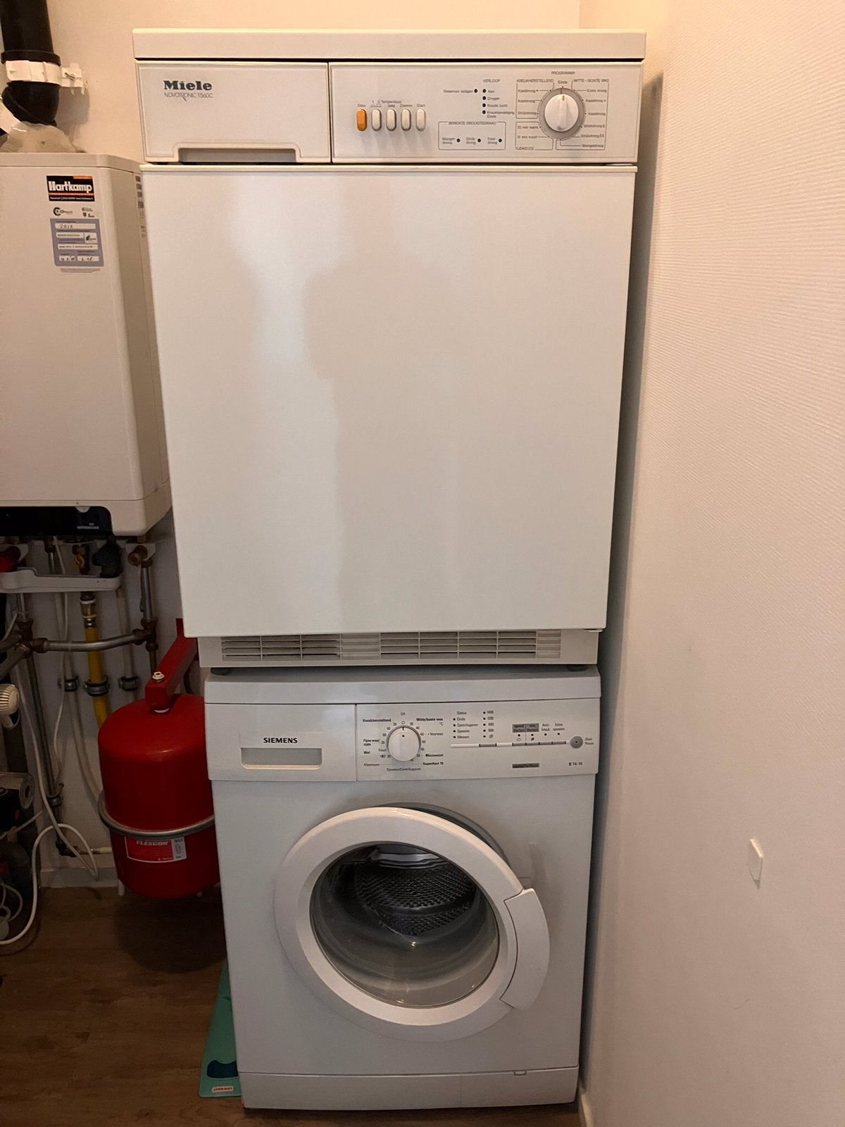 Miele (condens)wasdroger Novotronic T560C, Witgoed en Apparatuur, Wasdrogers, Ophalen, Gebruikt, 4 tot 6 kg, 85 tot 90 cm