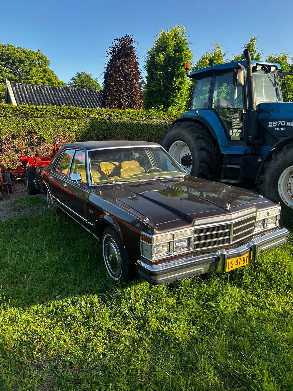 Chrysler le baron 1979 Bruin, Auto's, Oldtimers, Bruin, Particulier, 6 stoelen, Sedan