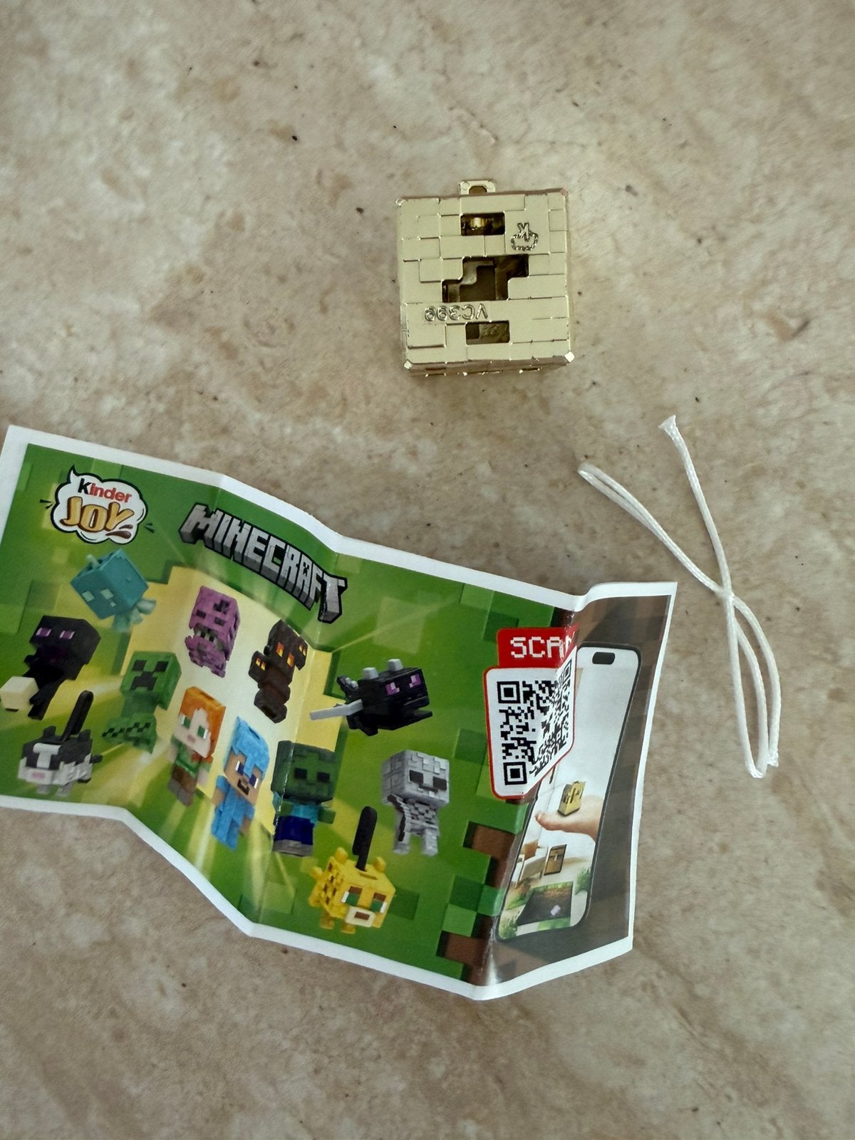 Kinder joy minecraft gouden blok, Ophalen of Verzenden, Nieuw