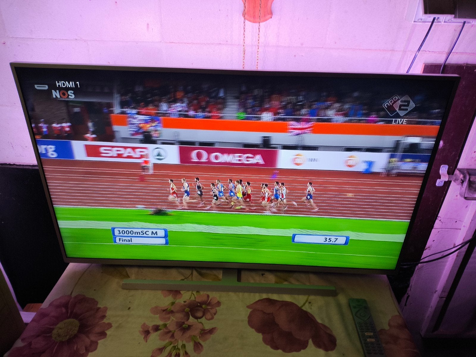43 inch Philips Smart LED tv met ambilight, Philips, LED, Ophalen of Verzenden, Zo goed als nieuw