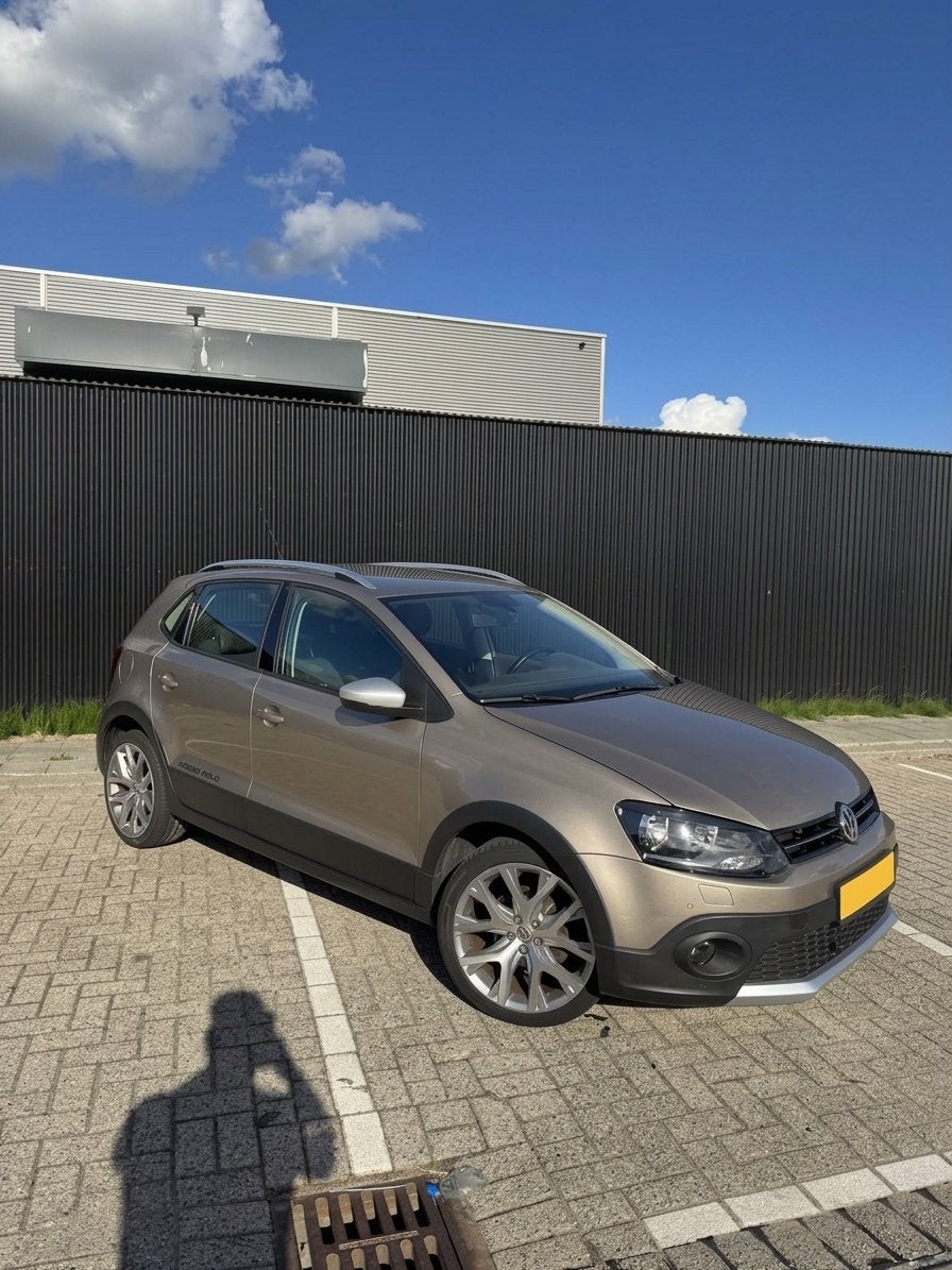 VW CrossPolo 1.2 TSI 90PK Exec+ Beige 17” Navi PDC V+A, Auto's, 40 €/maand, Handgeschakeld, Particulier, 1000 kg