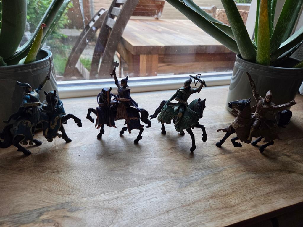 4 van de 5 Ruiters van Raveleijn collector items Efteling, Ophalen of Verzenden, Gebruikt
