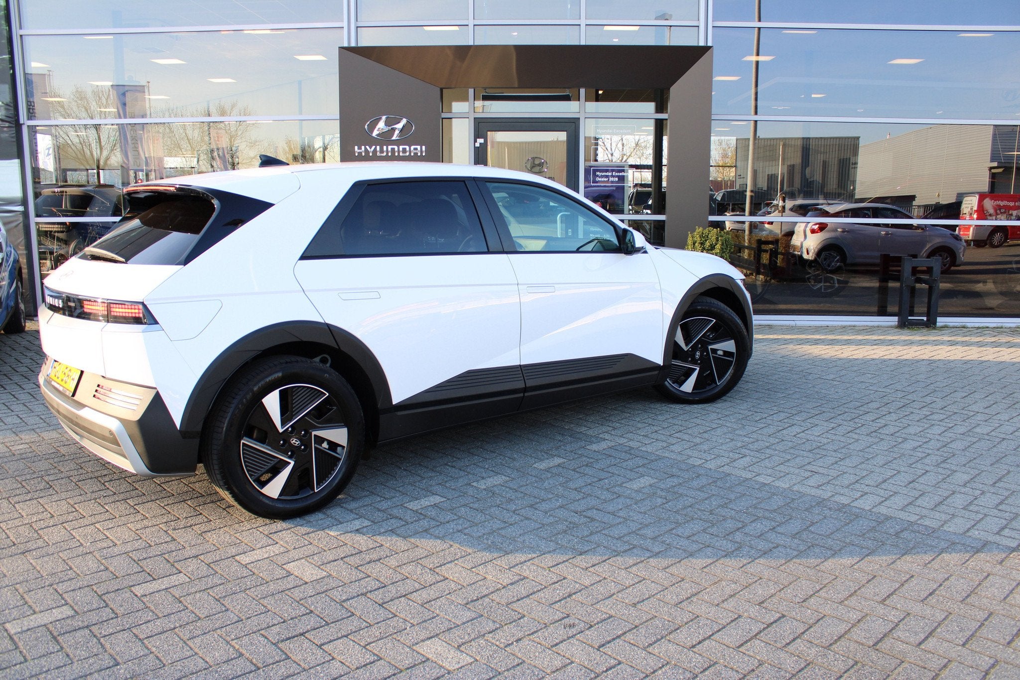 Hyundai IONIQ 5 Connect+ 84 kWh | Leder | Parkeersensoren vo, Auto's, Gebruikt, IONIQ 5, 1960 kg, Automatische klimaatregeling