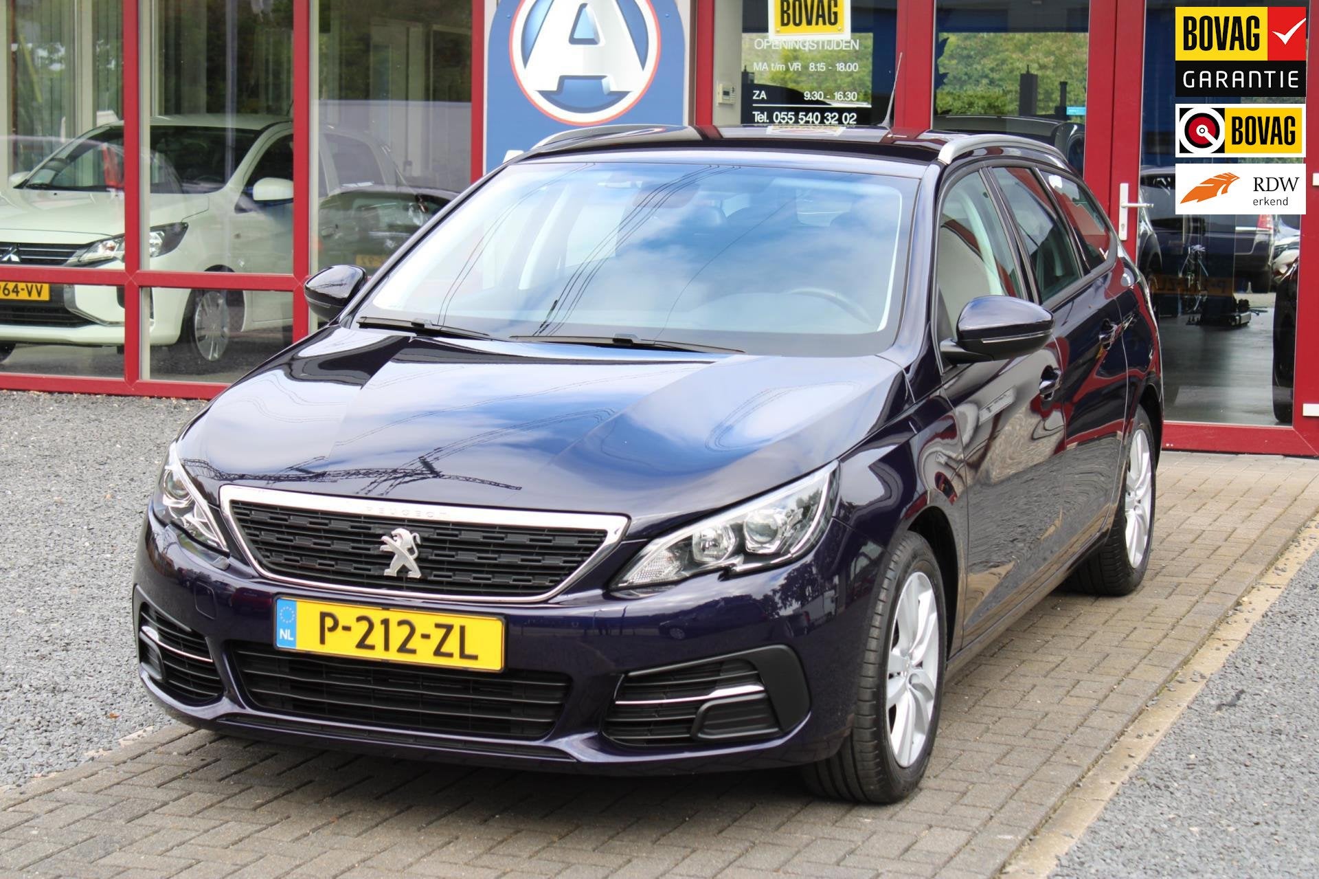 Peugeot 308 1.2 PureTech Allure 130 PK AUTOMAAT NAVI apk tot, Stof, Gebruikt, Euro 6, 1199 cc