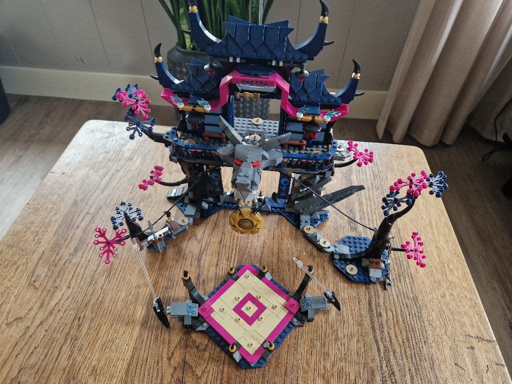 LEGO Ninjago 71813 Wolf Mask Shadow Dojo, Compleet, Lego, Ophalen of Verzenden, Zo goed als nieuw