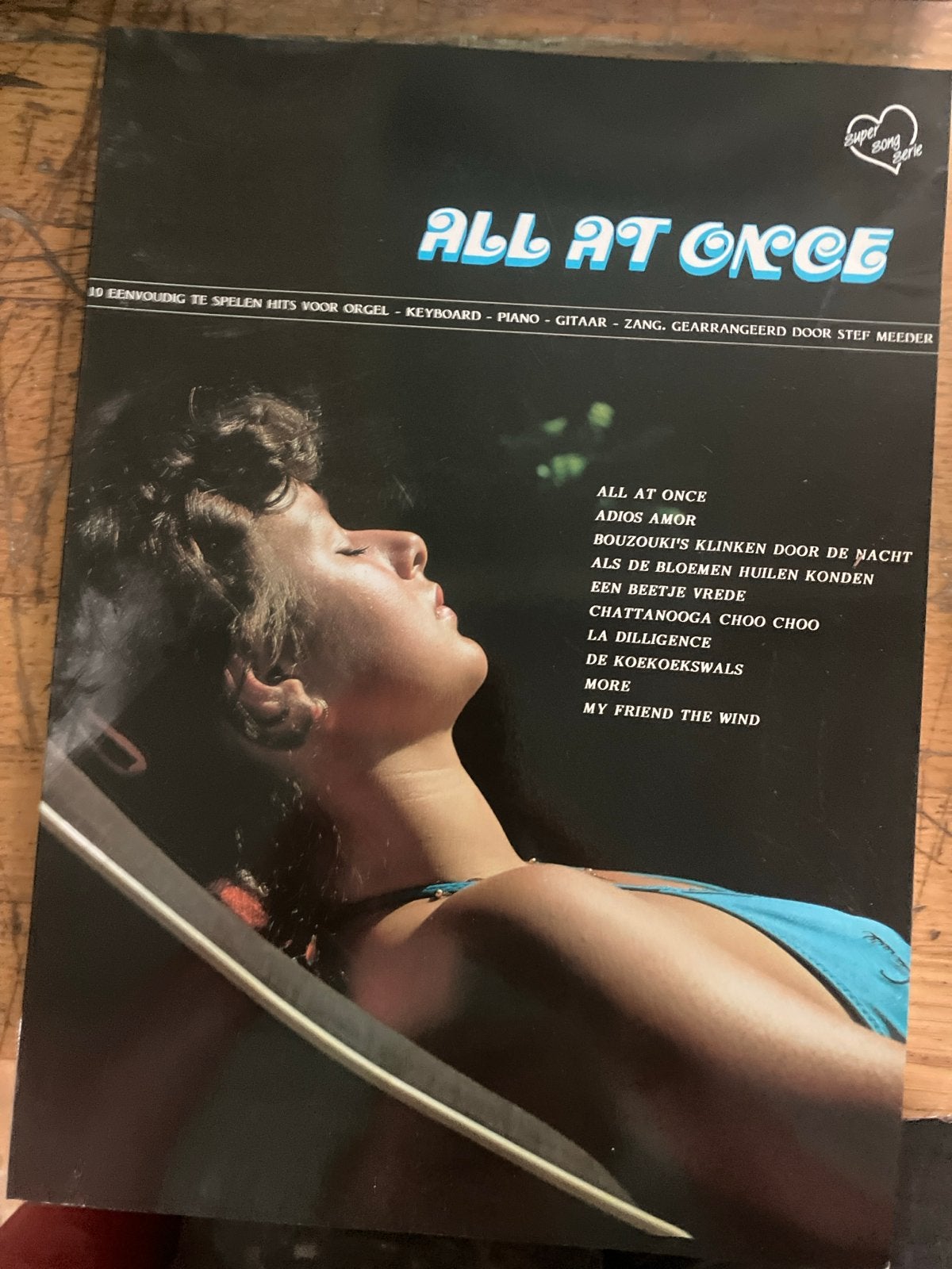 All At Once - 10 Eenvoudig Te Spelen Hits (Muziekboek), Muziek en Instrumenten, Bladmuziek, Orgel, Ophalen of Verzenden, Zo goed als nieuw