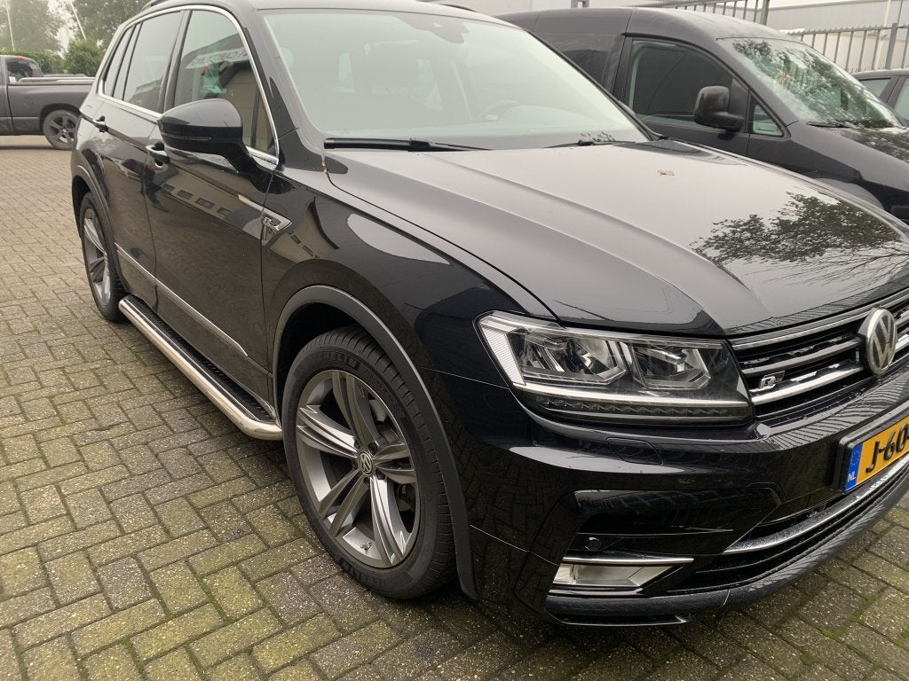 VW Tiguan II sidebars met rvs plaat, Niet ingevuld, Nieuw, Niet ingevuld, Ophalen
