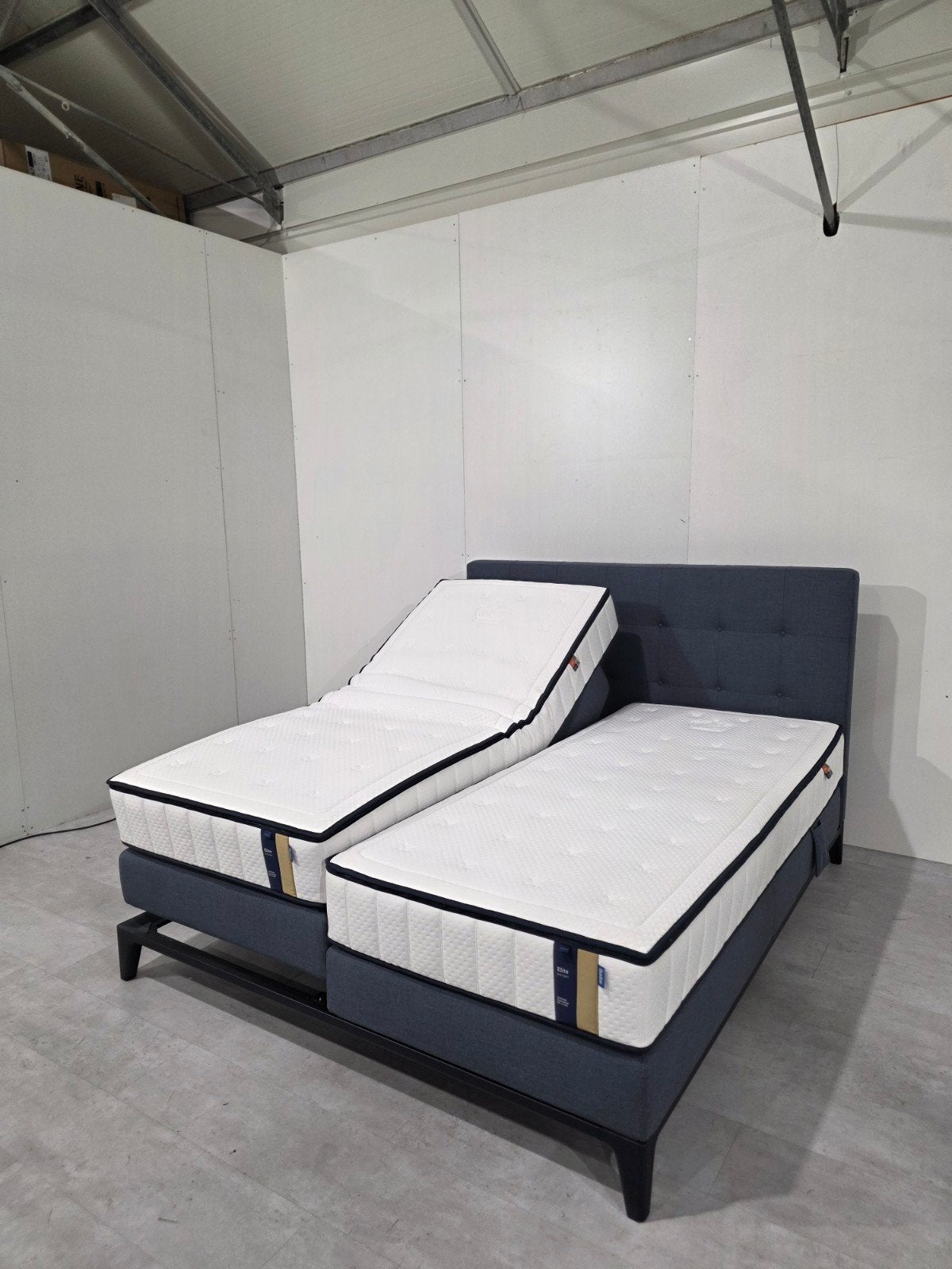 Showroom Auping Criade 180x200 Elektrisch + Elite Matrassen, Huis en Inrichting, Ophalen of Verzenden, Zo goed als nieuw, Tweepersoons