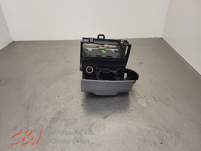 Bekerhouder van een Volkswagen Crafter, Auto-onderdelen, Interieur en Bekleding, Volkswagen, Gebruikt, 3 maanden garantie, Ophalen of Verzenden