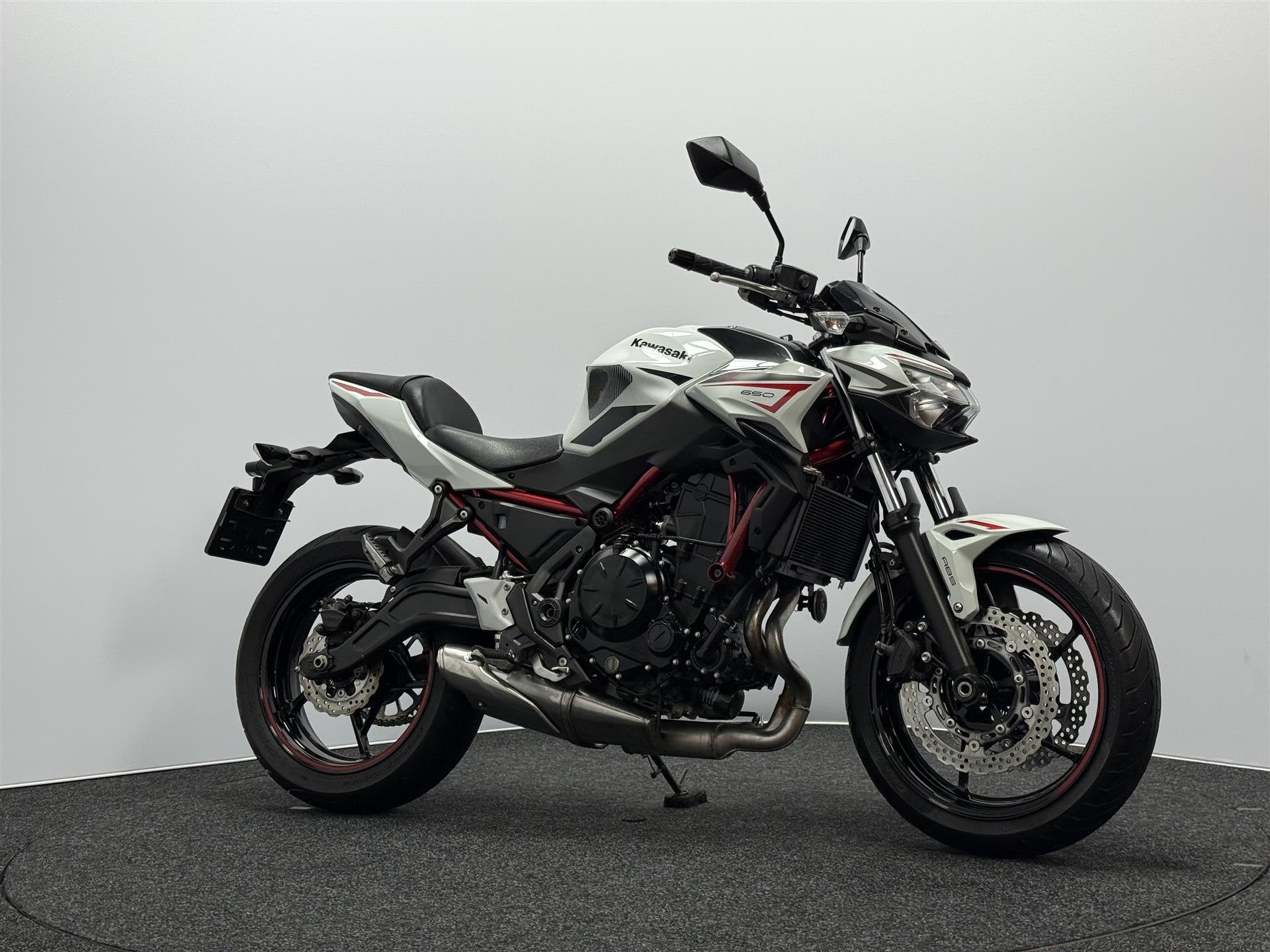 Kawasaki Z650 ABS, Motoren, Motoren | Kawasaki, LED Verlichting, Bedrijf, 12 t/m 35 kW, Naked bike