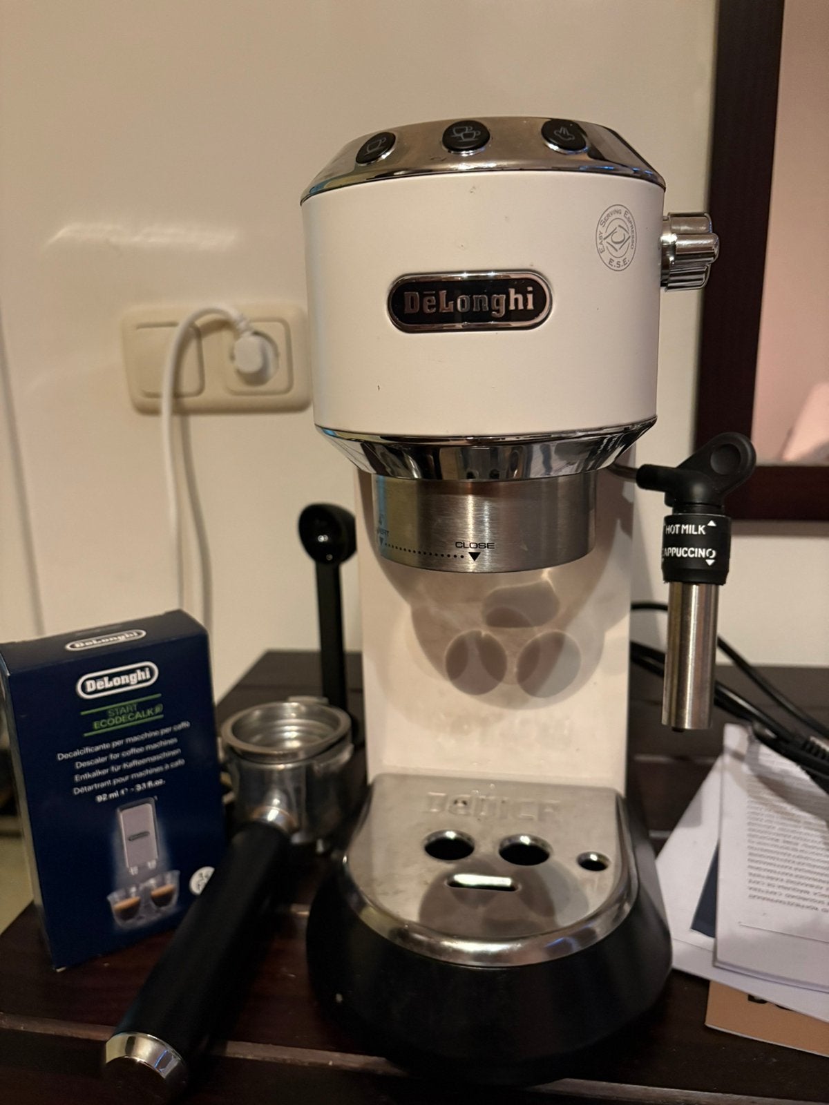 De’Longhi Dedica Style EC685.W Espressomachine | Compleet, Ophalen, Zo goed als nieuw, Espresso apparaat