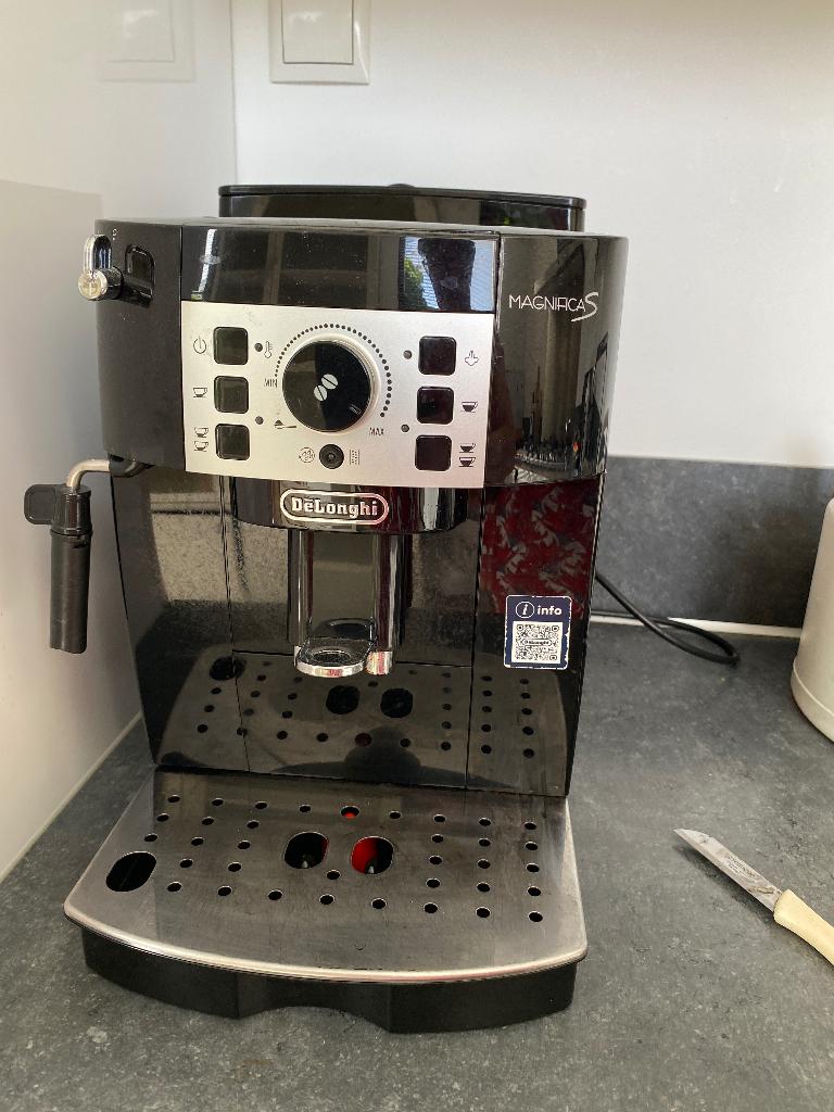 Espressomachine deLonghi, Ophalen, Gebruikt, Espresso apparaat, Koffiebonen