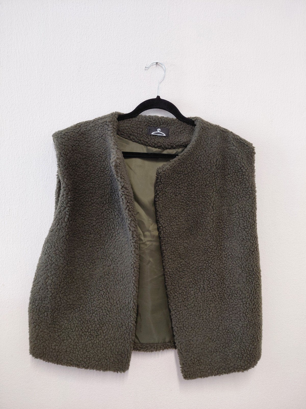 Green fluffy jacket, Kleding | Dames, Bodywarmers, Ophalen of Verzenden, Zo goed als nieuw, Maat 36 (S), Groen