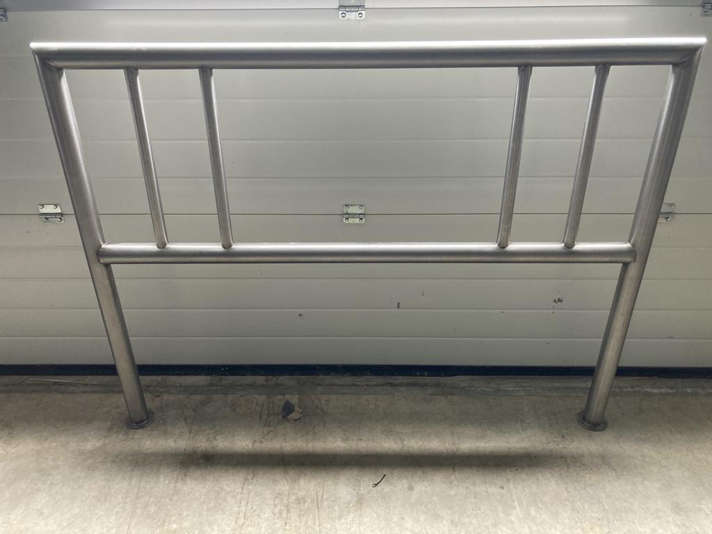 RVS hekwerk 5 delig in nieuw staat., Tuin en Terras, Tuinhekken en Hekwerk, Ophalen, Zo goed als nieuw, IJzer, Overige typen