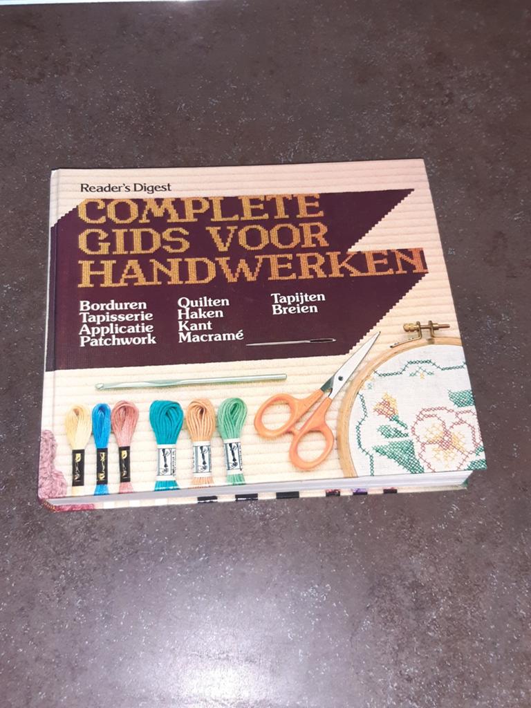 Complete gids voor handwerken Reader's Digest, Ophalen of Verzenden, Gelezen