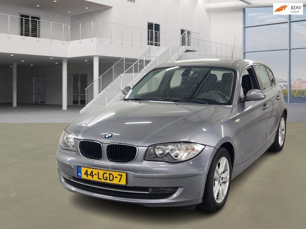 BMW 1-serie 116i Corporate CRUISE 2 X SLEUTELS BOEKJES, 1-Serie, Achterwielaandrijving, Gebruikt, 1599 cc