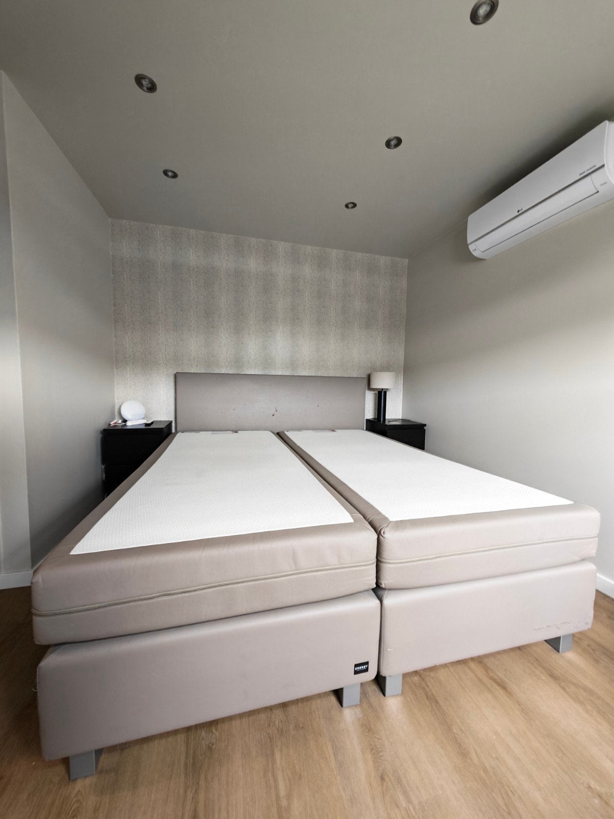 Ben Eastborn 180x210 bed (excl. topper), Ophalen, Gebruikt, 210 cm, Tweepersoons