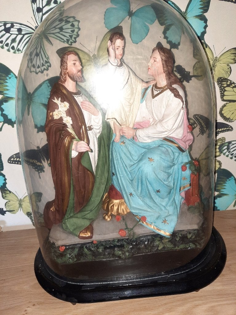 Antieke Heilige Familie onder glazen stolp, Ophalen
