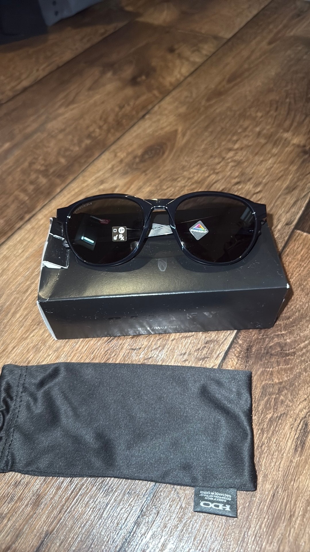 Oakley Reedmace zonnebril nieuw, J, Zonnebril, Nieuw, Ophalen of Verzenden