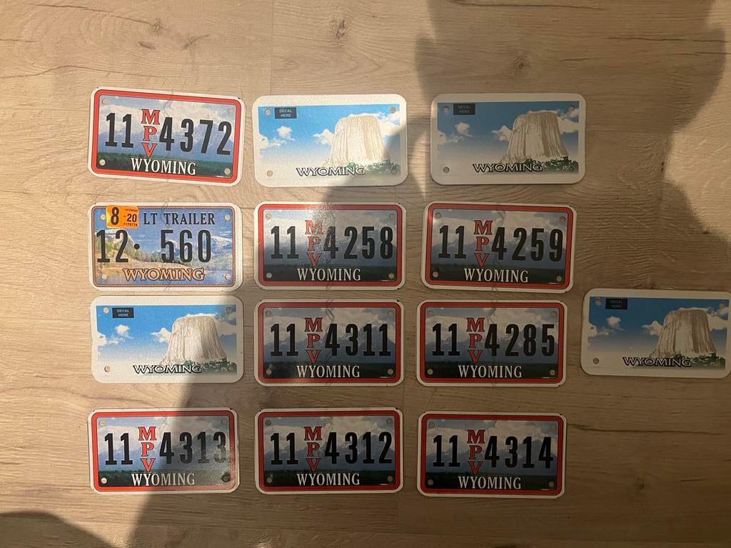 13 Amerikaanse motor nummerplaten uit Wyoming, Auto diversen, Ophalen of Verzenden, Gebruikt
