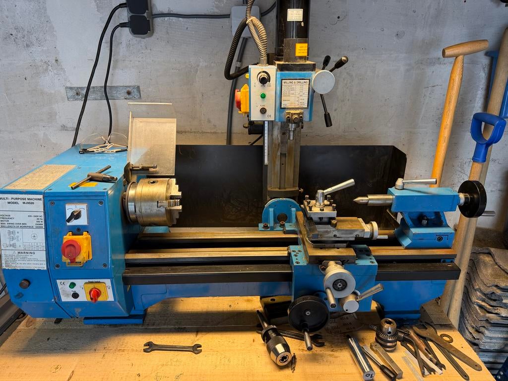Multifunctionele Draaibank/Freesbank MJ9526, Ophalen, Gebruikt, Metaaldraaibank, 500 tot 1000 mm