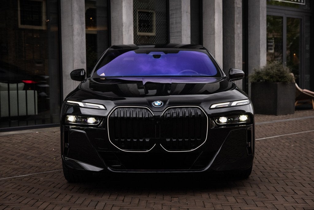 BMW I7 eDrive50 106kWh M Sport (455pk) Lage KM - Fabrieksgar, Auto's, BMW, Automaat, Achterwielaandrijving, Gebruikt, Zwart