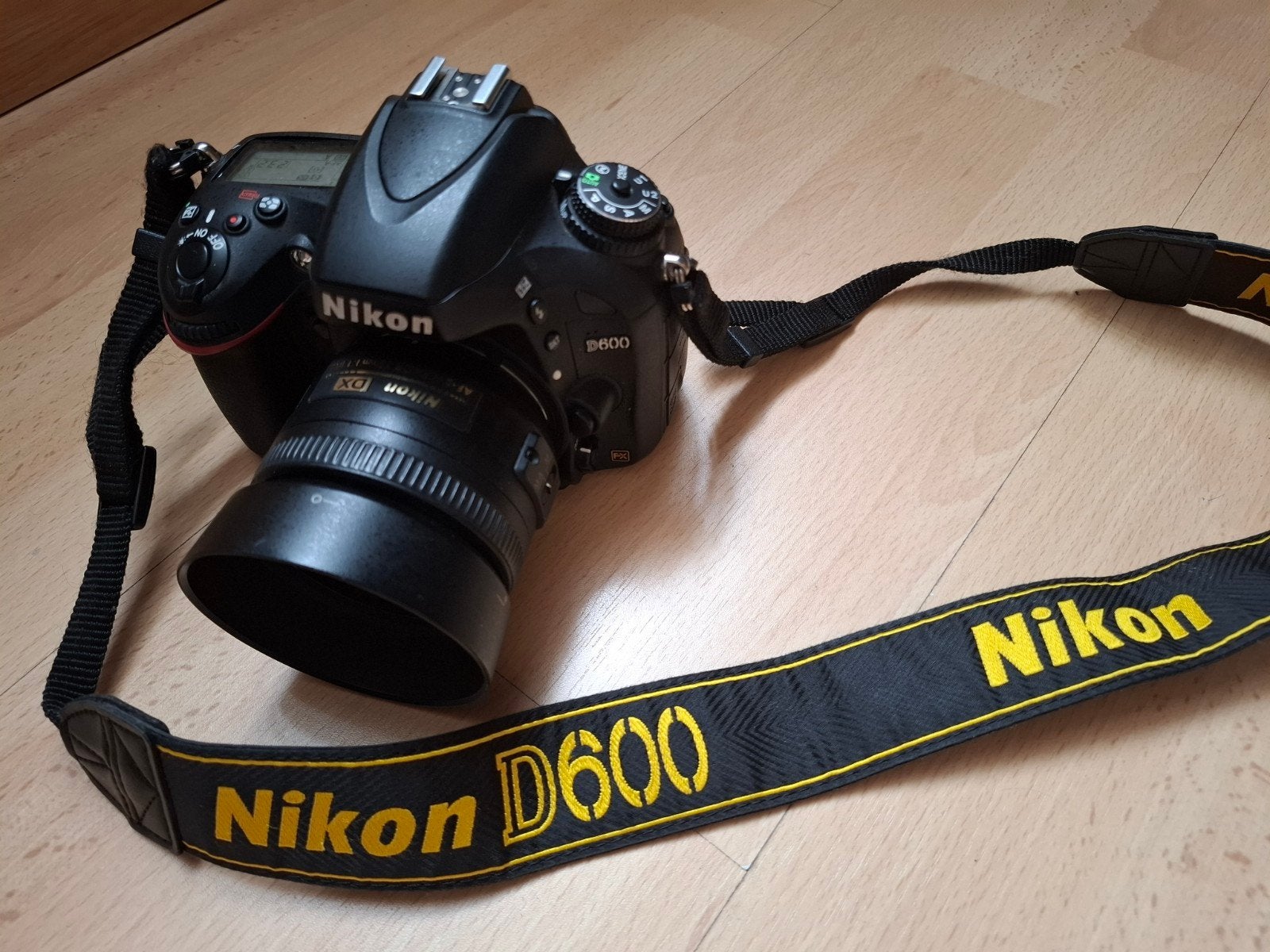 Full Frame Nikon D600 spiegelrefl met Nikon DX 35mm 1.8 lens, Audio, Tv en Foto, Fotocamera's Digitaal, Beeldstabilisatie, Spiegelreflex