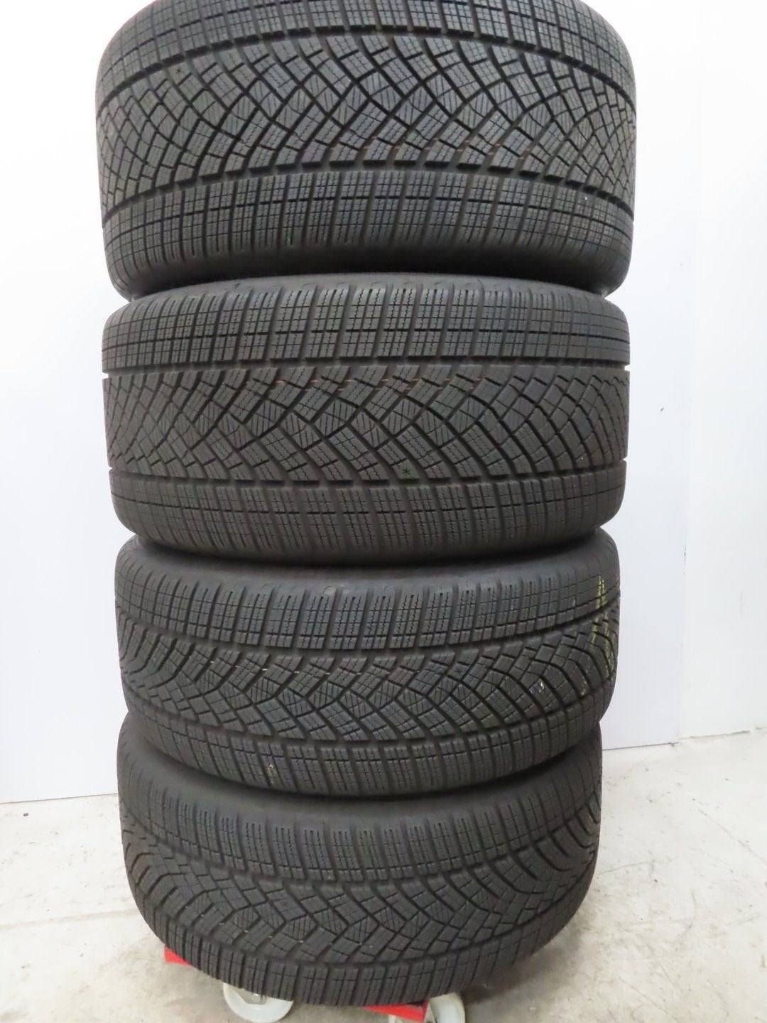 Originele Porsche Taycan 20 inch velgen winterbanden set, Auto-onderdelen, Banden en Velgen, -, -, Banden en Velgen, 20 inch