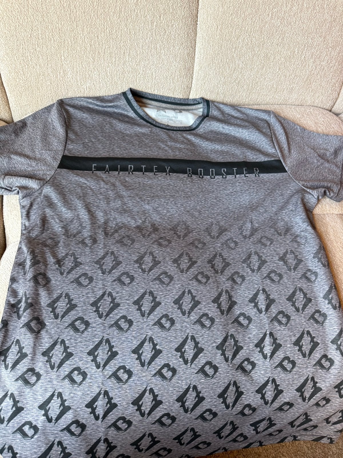 Fairtex Booster Sportshirt - Grijs - Maat L, Maat 52/54 (L), Vechtsport, Ophalen of Verzenden, Zo goed als nieuw