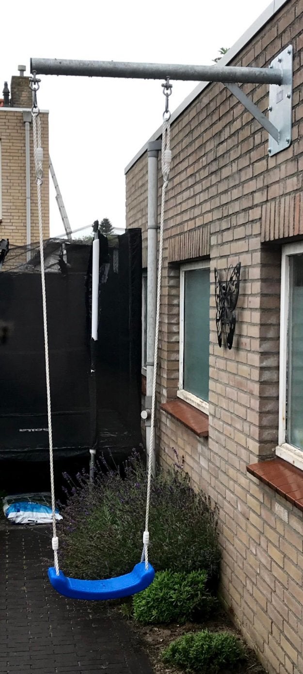 Zeer stevige muurschommel beugel - weinig plek in de tuin, Kinderen en Baby's, Ophalen, Zo goed als nieuw, Schommel, Aanbouwonderdeel