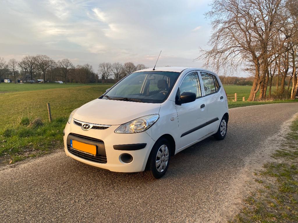 Hyundai i10 1.1 5DR, Auto's, Hyundai, Voorwielaandrijving, Stof, 4 cilinders, 400 kg