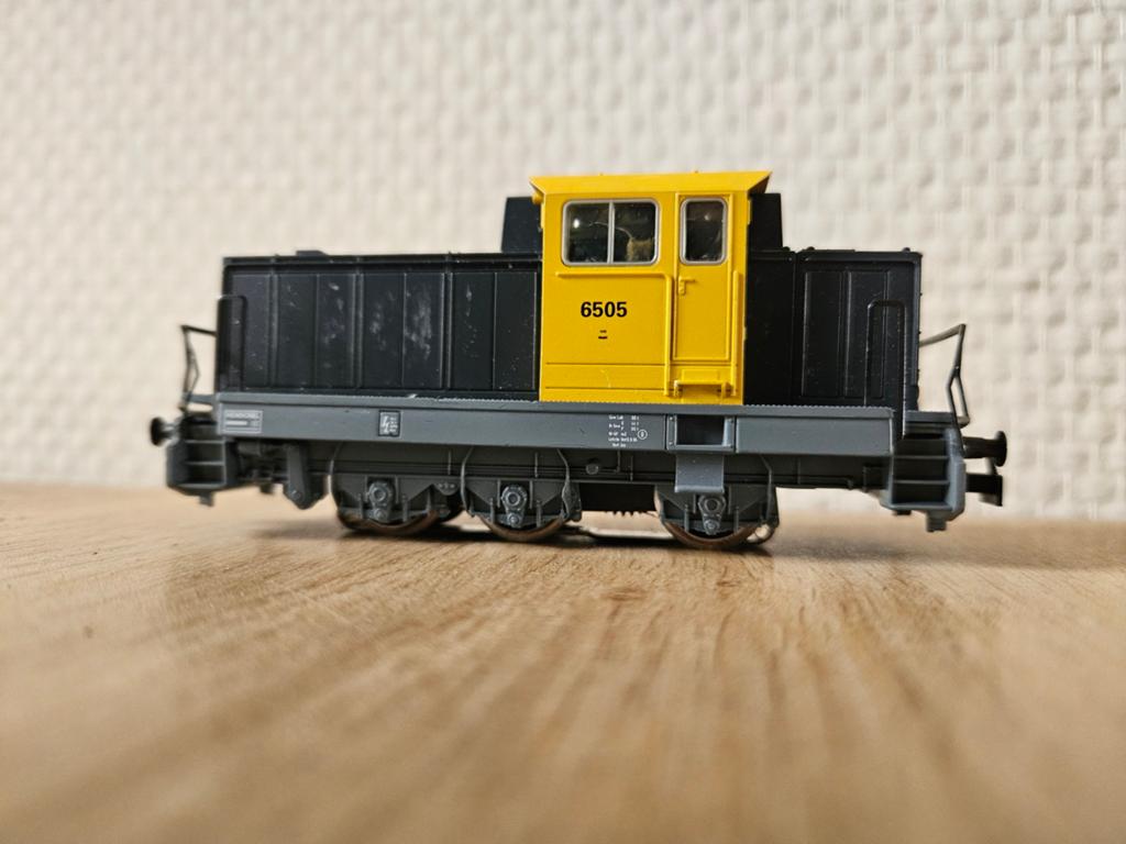 Märklin digitale locomotief 6505 - Geel/Zwart, Hobby en Vrije tijd, Modeltreinen | H0, Wisselstroom, Gebruikt, Locomotief, Ophalen of Verzenden