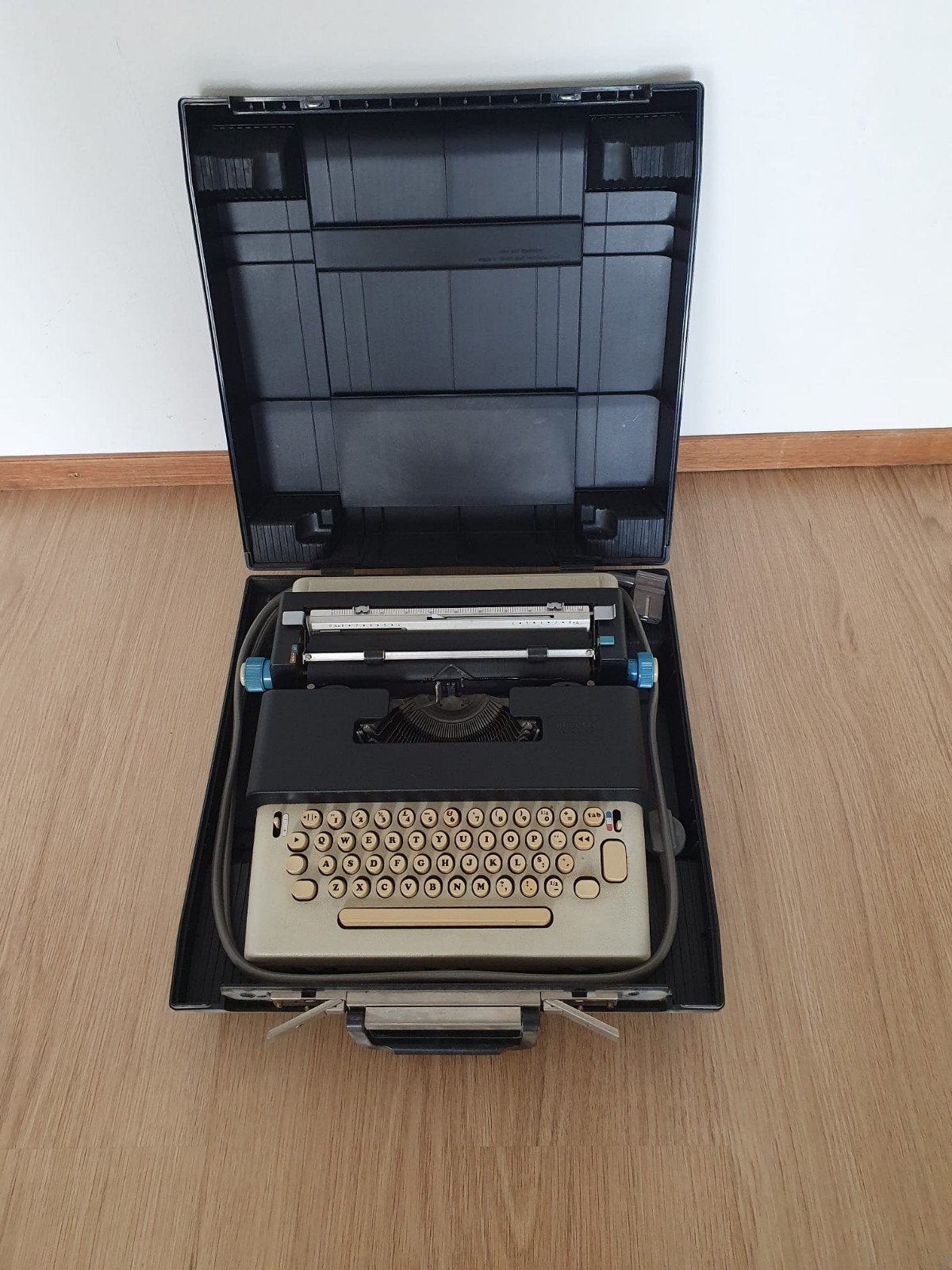 Typemachine Olivetti, Diversen, Typemachines, Ophalen of Verzenden, Gebruikt