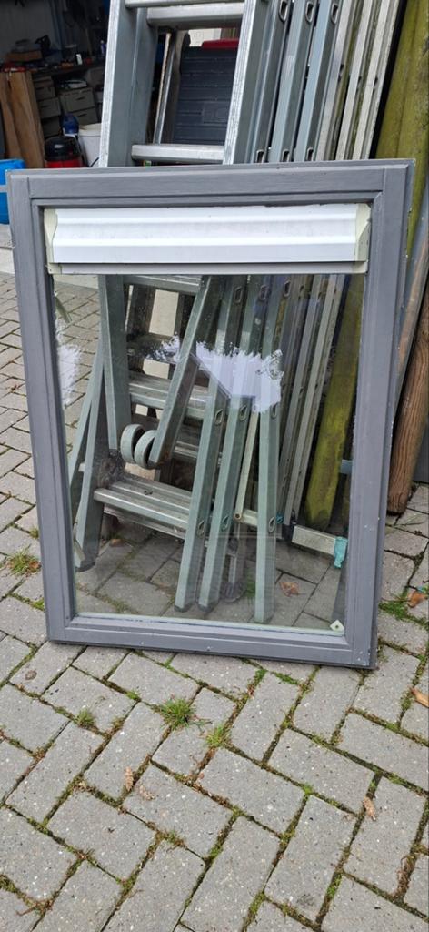 Hard houten uitzet raam, Ophalen of Verzenden, Minder dan 80 cm, Gevelraam of Ruit