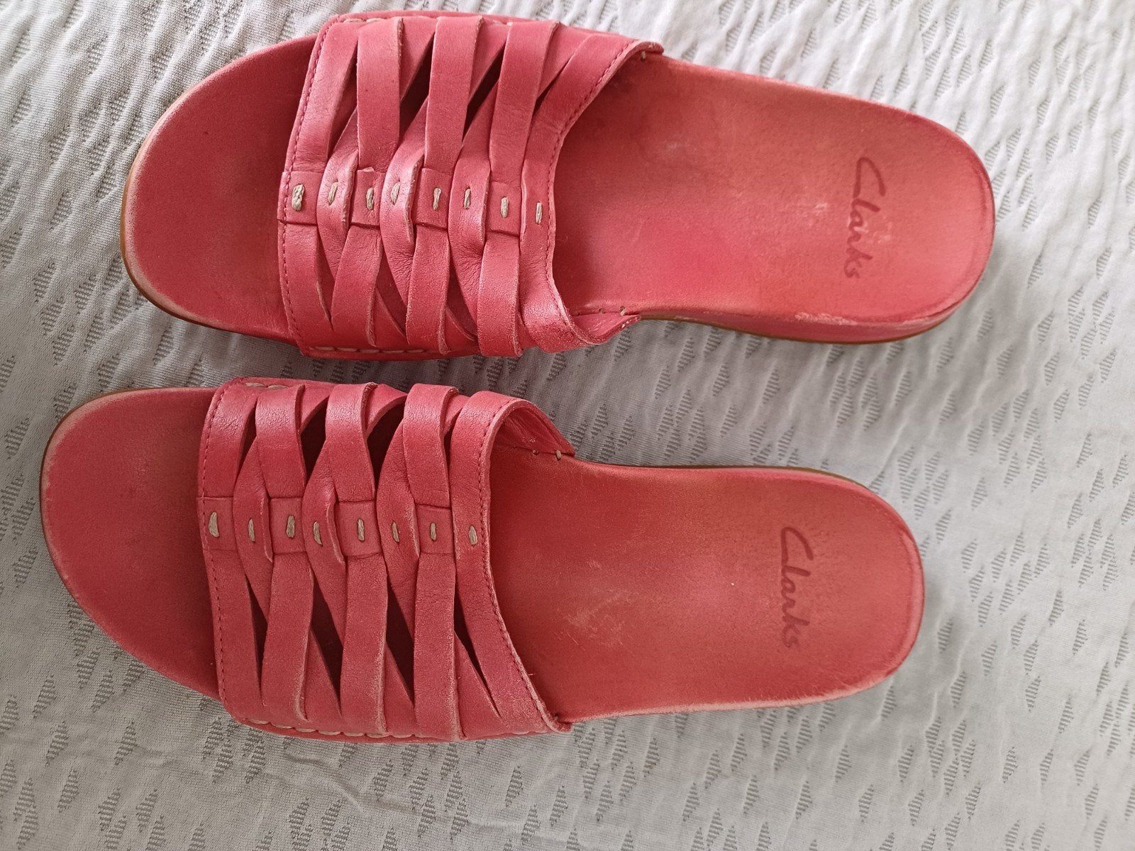 Slippers, Ophalen of Verzenden, Gedragen, Rood