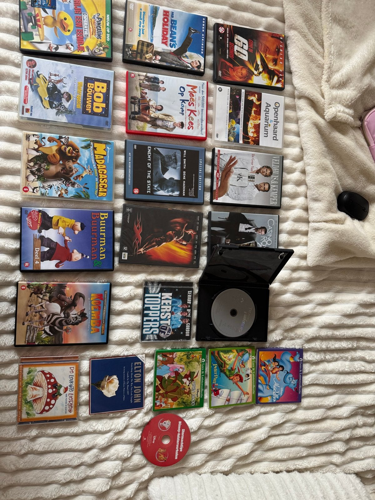 Grote collectie diverse DVD's - Films, series en meer, Gebruikt, Animatie, Alle leeftijden, Ophalen of Verzenden