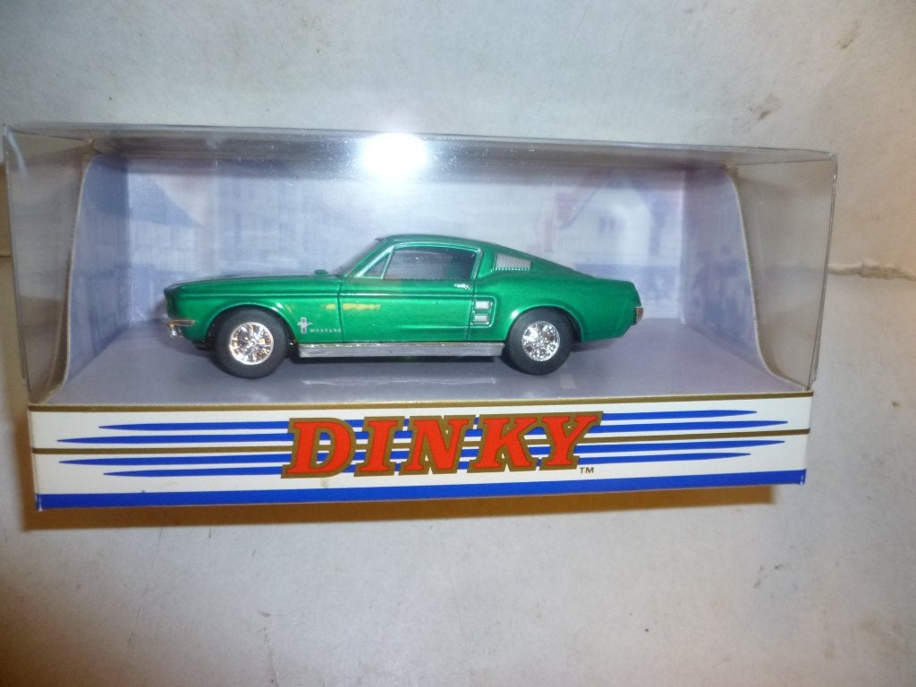 Matchbox Dinky DY 16 Ford Mustang Fast Back 1967 1:43 auto, Hobby en Vrije tijd, Modelauto's | 1:43, Ophalen of Verzenden, Nieuw