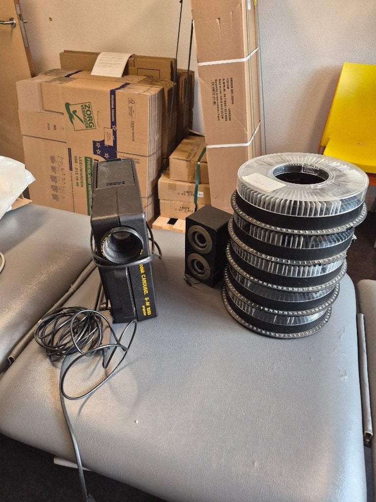 Dia projector, Ophalen, Gebruikt