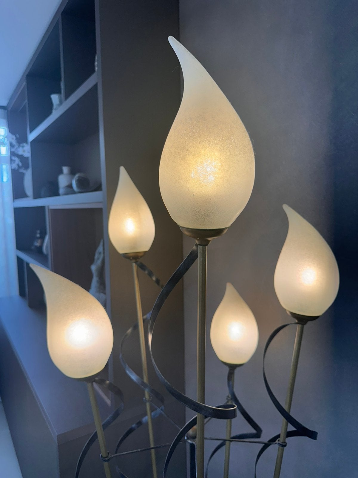 Zeer Exclusieve vloerlamp brons zwart Albasen kelken, Ophalen, Zo goed als nieuw, 150 tot 200 cm