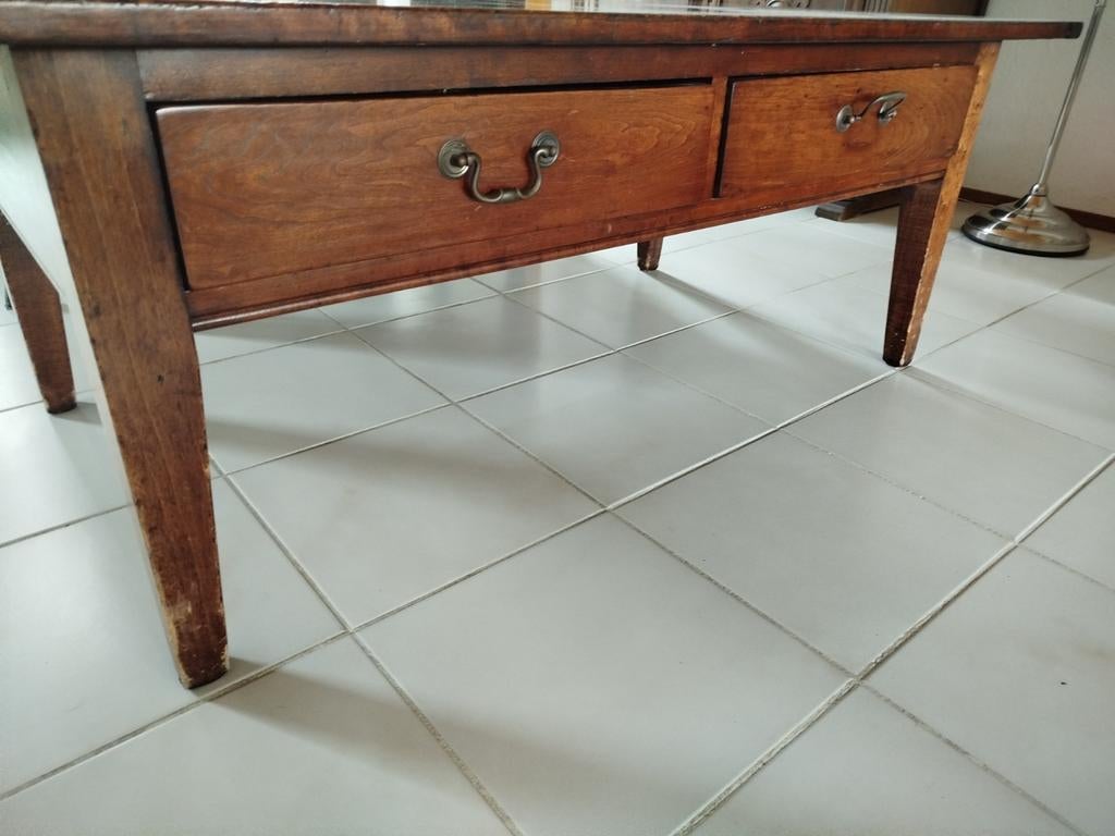 Kersen houten salontafel, Huis en Inrichting, 100 tot 150 cm, Ophalen of Verzenden, Zo goed als nieuw, 25 tot 50 cm