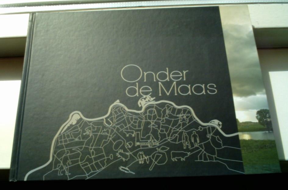 Onder de Maas(Linskens,Liebrand,de Wind, 9789082187502)., Boeken, Ophalen of Verzenden, Zo goed als nieuw