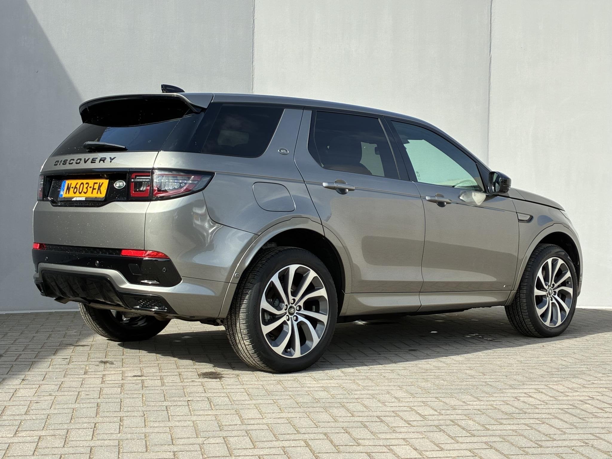 Land Rover Discovery Sport P300e 1.5 R-Dynamic HSE / Dealer, Automaat, 309 pk, 1497 cc, Gebruikt