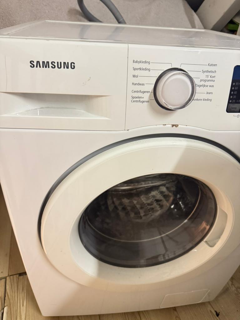 Samsung wasmachine centrifugeert niet goed, Ophalen, Gebruikt, 1200 tot 1600 toeren, 85 tot 90 cm