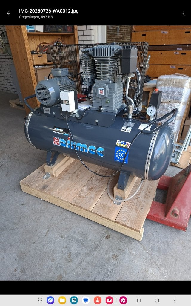 Compressor, Doe-het-zelf en Verbouw, Compressors, Zo goed als nieuw, 10 bar of meer, 100 liter of meer, Minder dan 200 liter/min
